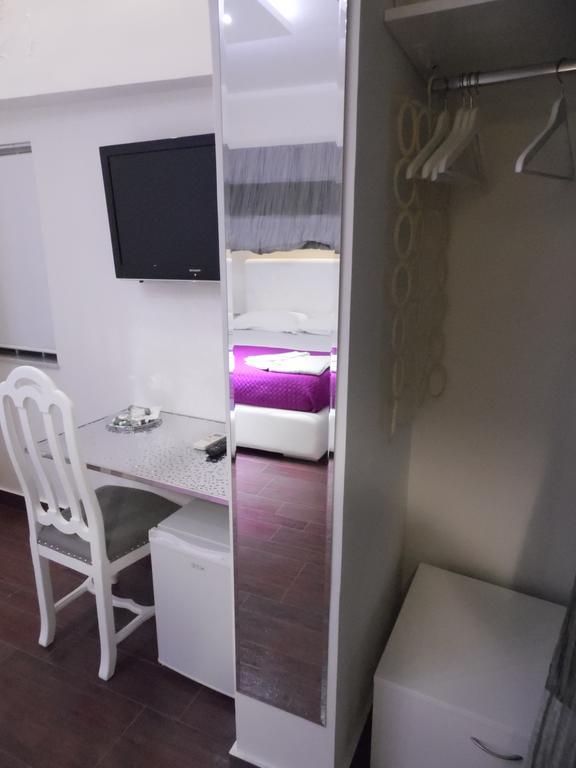 B&B La Terrazza Sul Duomo Реджо ди Калабрия Стая снимка